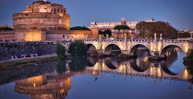 الإقامة في إيطاليا بعدة طرق-انواع وطرق الاقامة الإيطالية