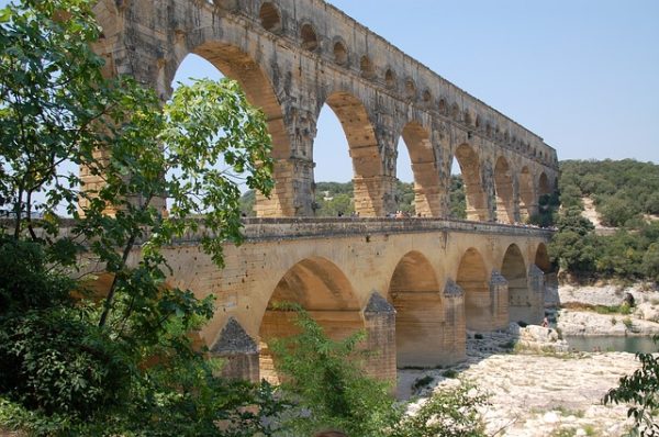 جسر جارد افينيون