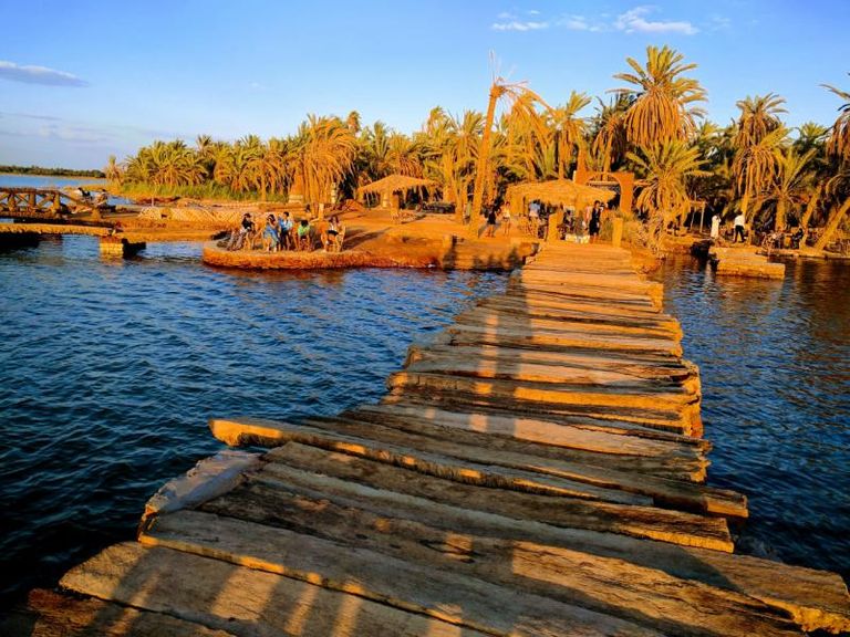 جزيرة ربيع فطناس أحد أماكن السياحة في سيوة