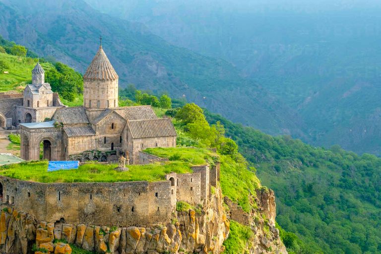 دير تاتيف أحد أماكن السياحة في أرمينيا