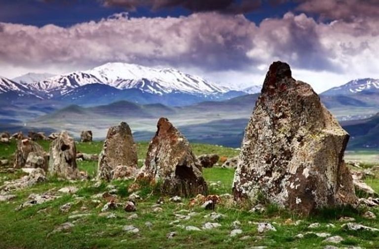 موقع quot;Karahunjquot; أحد أماكن السياحة في أرمينيا