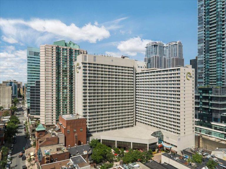  فندق تشيلسي أحد أفضل الفنادق في تورنتو