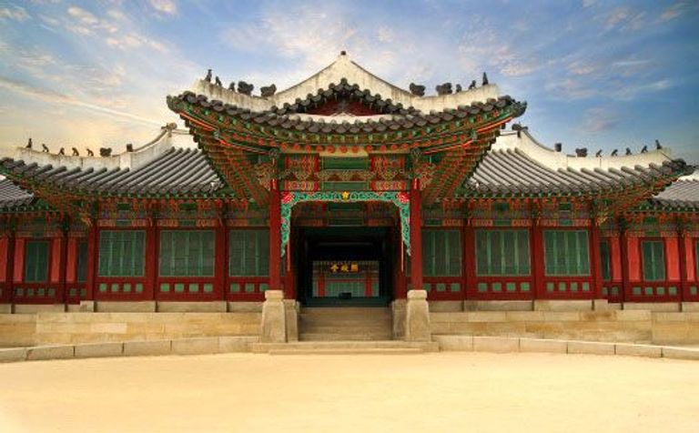 قصر quot;Changdeokgungquot; أحد أماكن السياحة في سيول