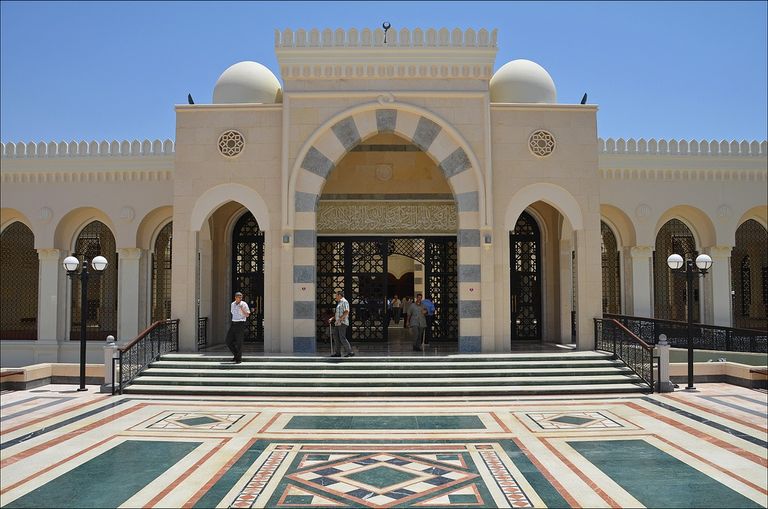 مسجد الشريف حسين بن علي أحد أهم أماكن السياحة في العقبة