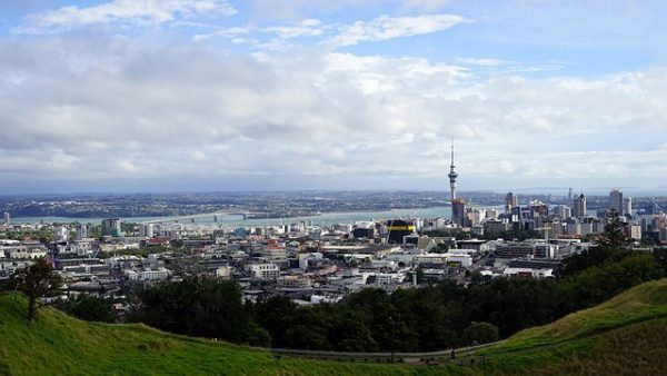 أسهل طريقة للهجرة إلى نيوزيلندا والعمل والحصول على الجنسية