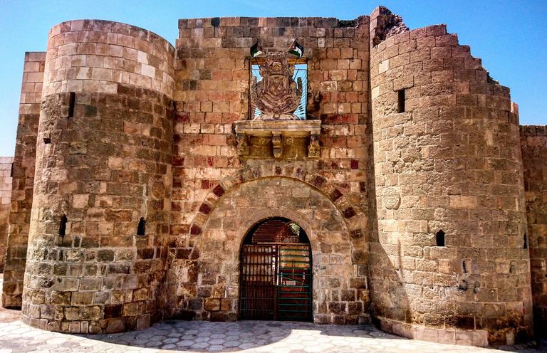  قلعة العقبة أحد أجمل أماكن السياحة في العقبة