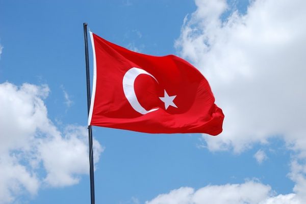 الغاء تركيا للتأشيرات عن السوريين والعراقيين من أجل الضغط اوروبا