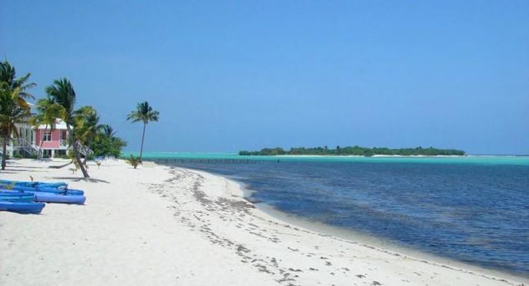 شاطئ جزيرة أوين أحد شواطئ جزر كايمان