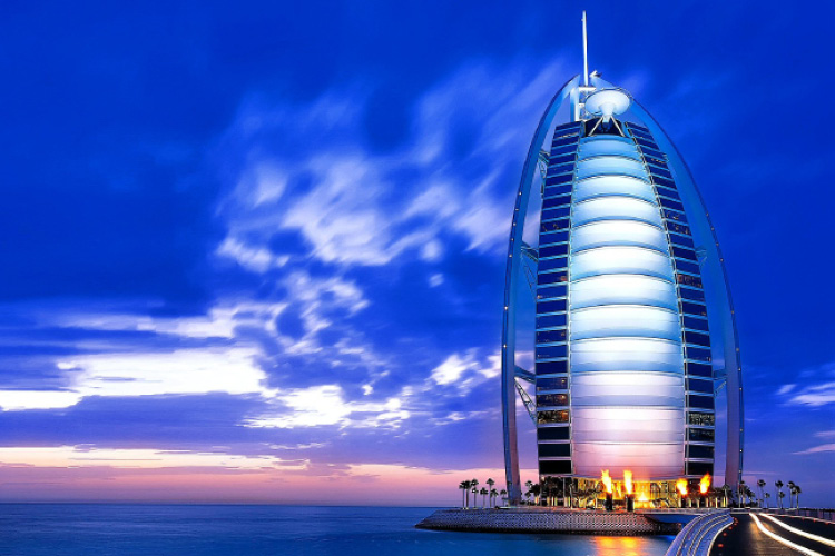 معلومات عن برج العرب في دبي