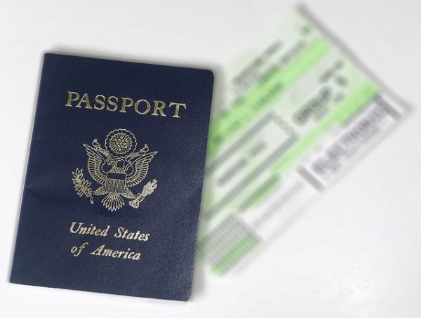 ميزات الحصول على جواز سفر ثاني