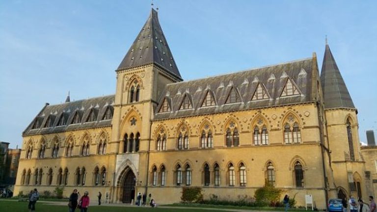 أكسفورد من أجمل أماكن السياحة في إنجلترا