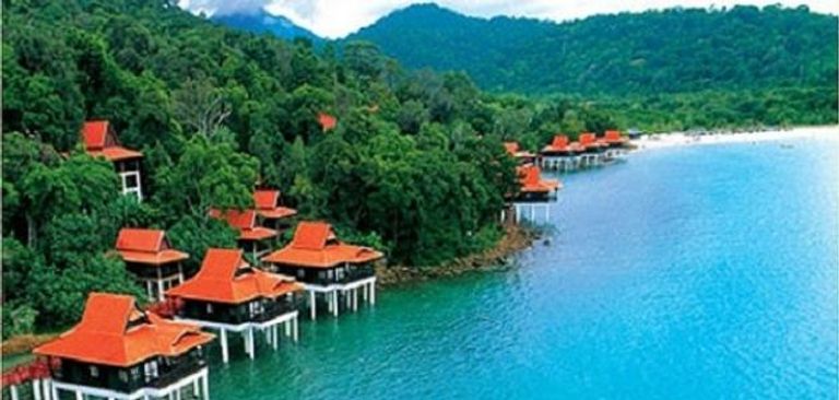 جزيرة تيومان من أجمل شواطئ ماليزيا