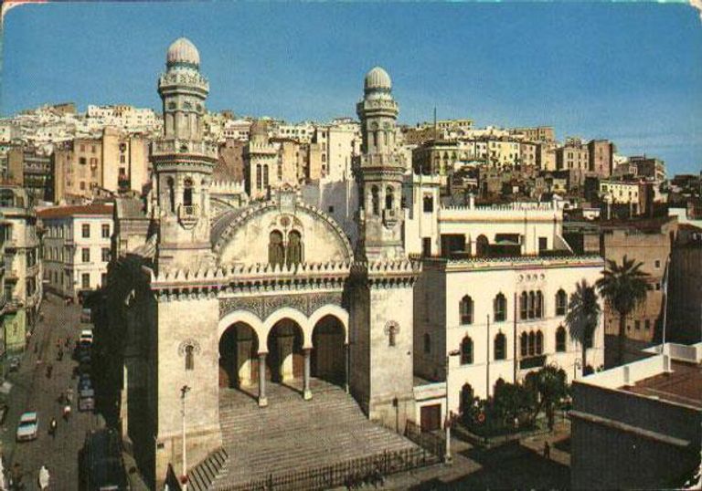 مسجد كتشاوة من أبرز أماكن الزيارة في الجزائر