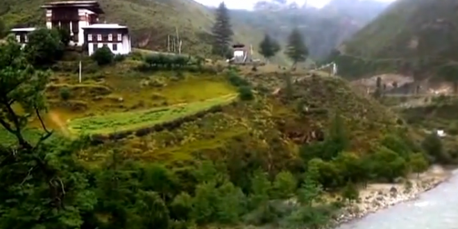 السياحة في مملكة بوتان الواقعة في الجانب الشرقي لجبال الهيمالايا