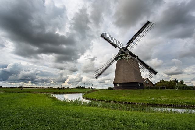السياحة في هولندا الدولة الأكثر سعادة في العالم
