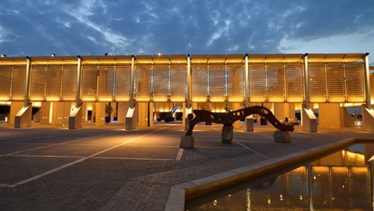 متحف البحرين الوطني أحد أماكن السياحة في البحرين