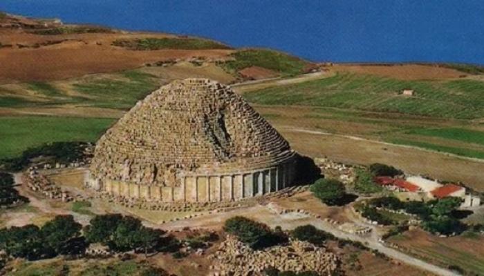 أهم المعالم السياحية في الجزائر.. آثار وقصور ومزارات طبيعية و”أهرامات”