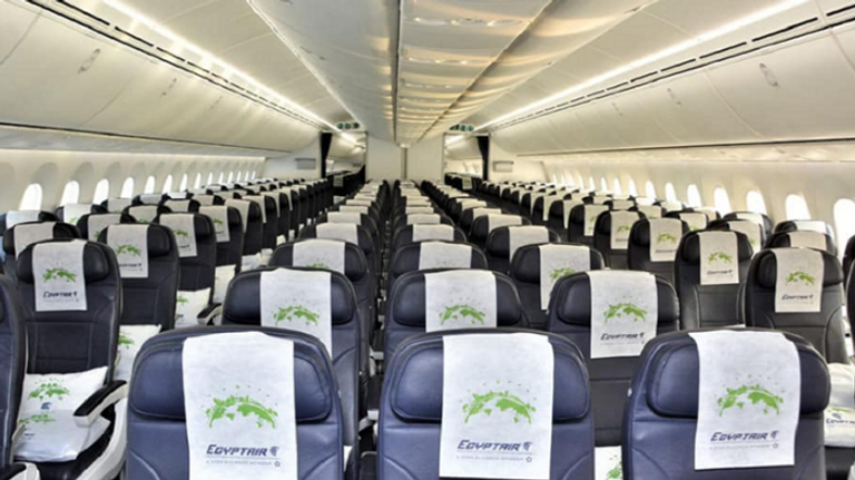 مصر تطلق أول رحلة quot;طيران أخضرquot;.. يقودها وزير إلى باريس