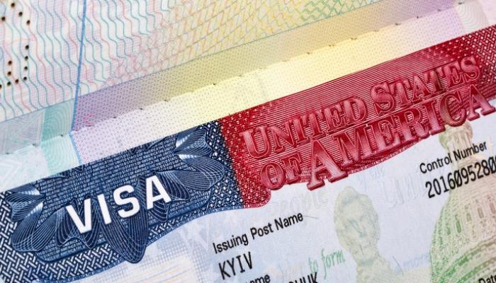 أمريكا تدرس إعفاء 4 دول من تأشيرات الدخول.. بينها بلد بالشرق الأوسط