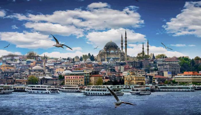 بالأرقام.. الربيع يعود إلى السياحة التركية