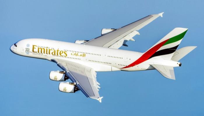 طيران الإمارات تعلن عن برنامج لتزويد 105 طائرات بـ”السياحية الممتازة”