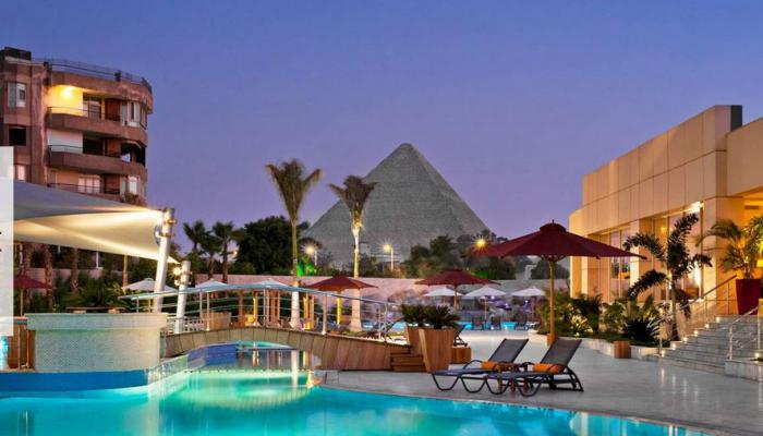 مصر تضع حدا أدنى لسعر الإقامة بالفنادق.. هذه قيمته