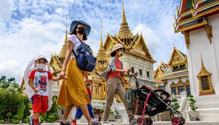 تايلاند تنقلب على قيود الإغلاق لتنشيط السياحة.. “عذرا كورونا”