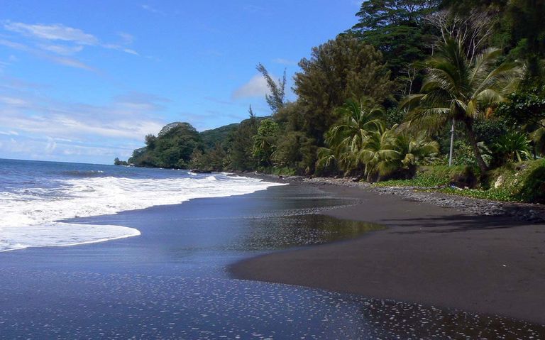 شاطئ فينوس في تاهيتي
