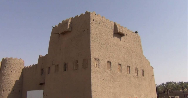 قصر ابن رمان في مدينة تيماء السعودية