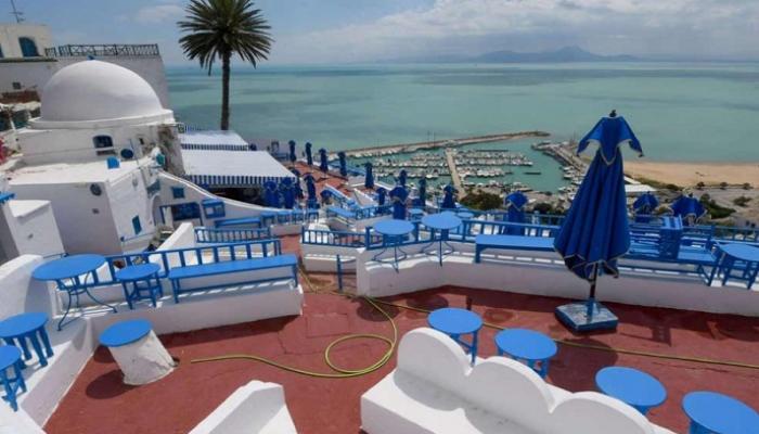 سياحة تونس تفلت من “العام الأبيض”.. ووضع الفنادق كارثي