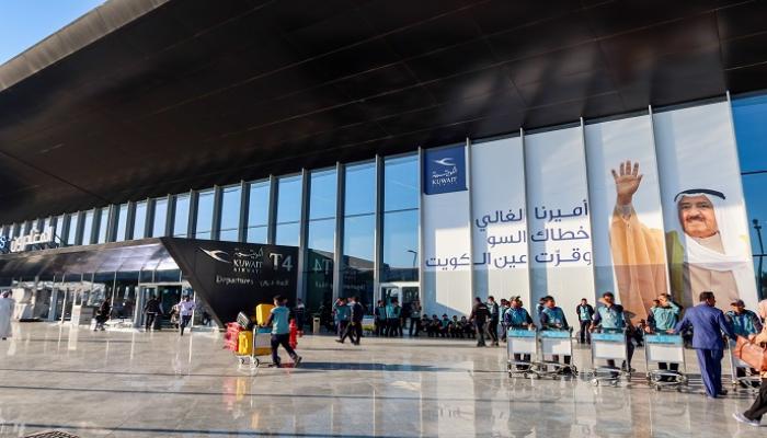 الكويت تفتح مطارها لرحلات الطيران التجارية تدريجيا