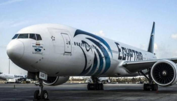 ٣ رحلات طيران استثنائية جديدة لإعادة المصريين العالقين بالكويت