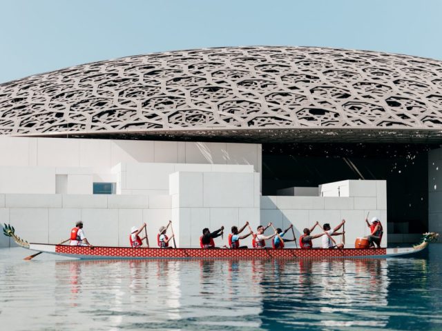 متحف اللوفر في دبي