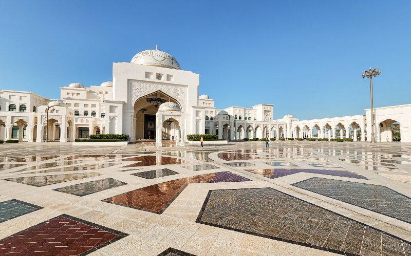 قصر الوطن ابوظبي: أهم الأنشطة، أسعار التذاكر، والمزيد!