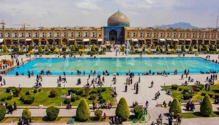 كورونا يكبد السياحة الإيرانية خسائر باهظة