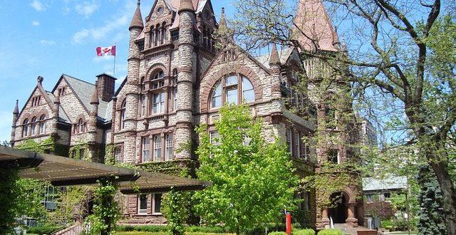 أفضل 10 جامعات في كندا