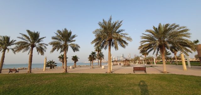 شاطئ الشويخ في الكويت