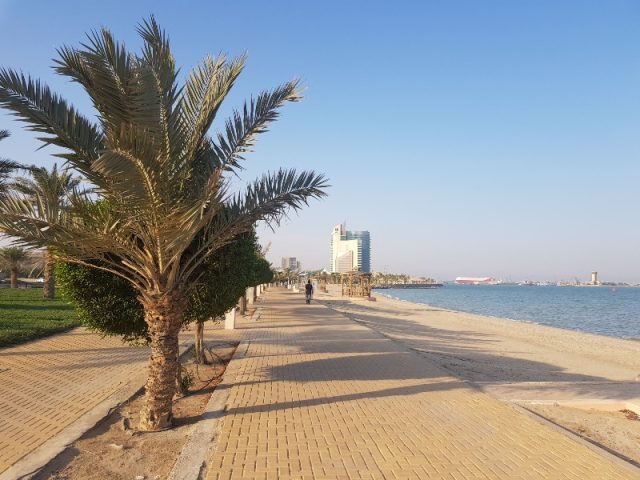 الكويت شاطئ الشويخ