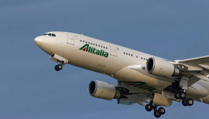 إيطاليا تدرس تأميم “طيران أليتاليا” لإنقاذها من التصفية