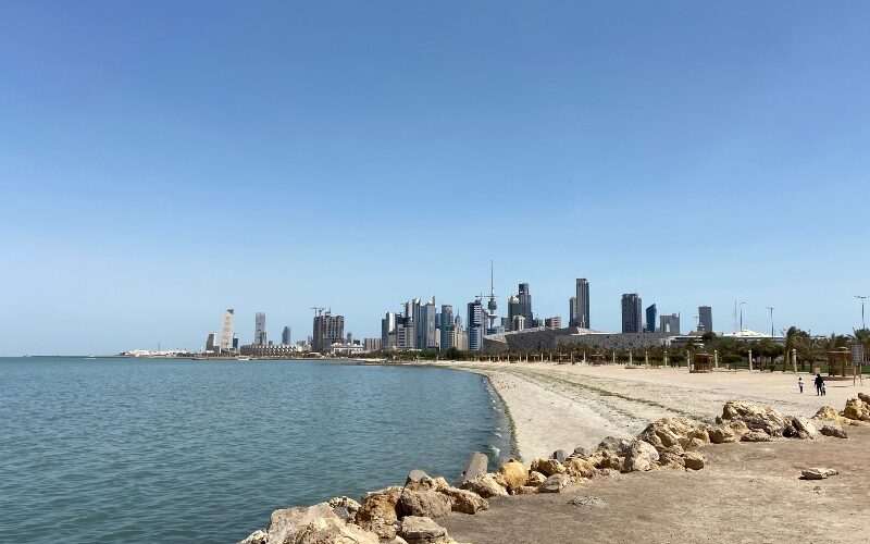 شاطئ الشويخ الكويت: أهم الأنشطة الترفيهية، المرافق والخدمات