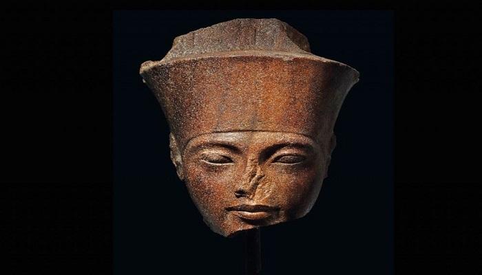 زاهي حواس: تمثال توت عنخ آمون “مسروق” ويحق لمصر استرداده