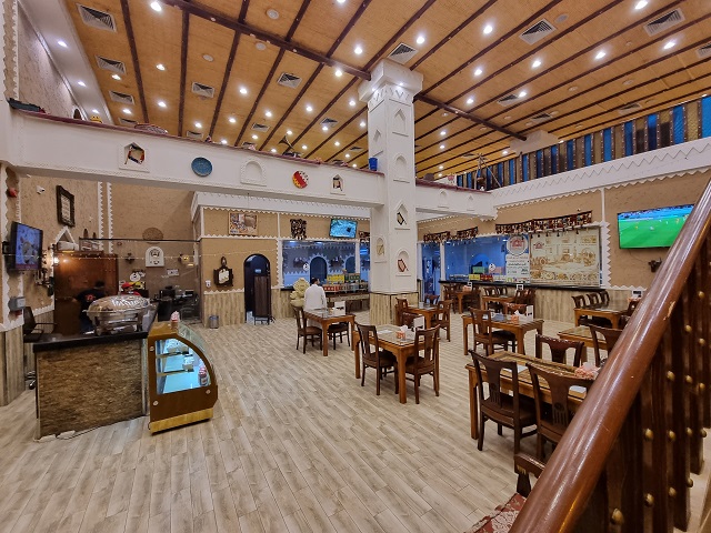 مطعم باب بو خوخة في قرطبة الرياض