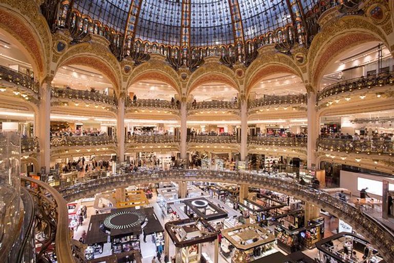  غاليري لافاييت أحد أرخص أماكن التسوق في باريس