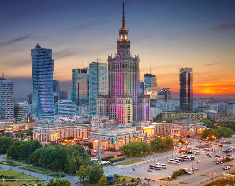 وارسو أهم المدن السياحية في بولندا