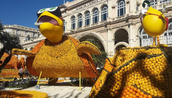 تماثيل الليمون والبرتقال.. تقليد عتيق يجذب السياح لمدينة فرنسية