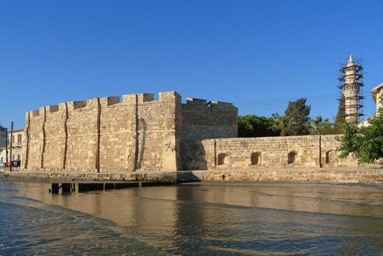 قلعة لارنكا أحد أماكن السياحة في لارنكا