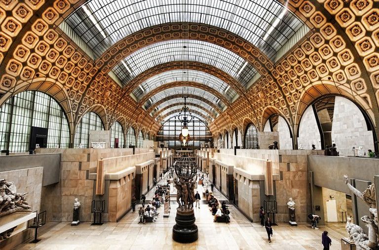 متحف أورساي أحد أماكن السياحة في باريس