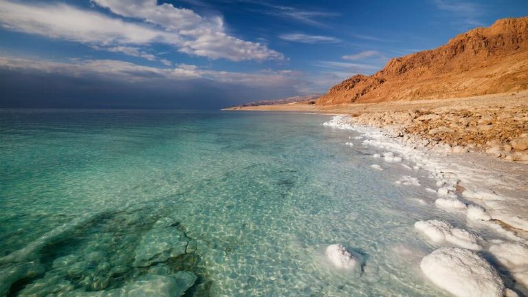 البحر الميت أفضل المناطق السياحية في الأردن