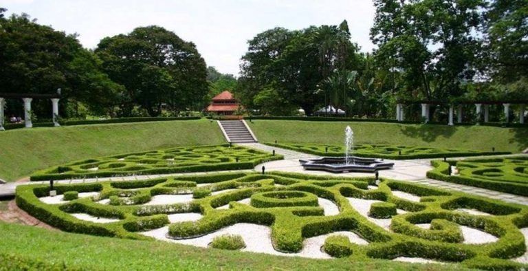 حديقة بيردانا النباتية أهم المعالم السياحية في كوالالمبور