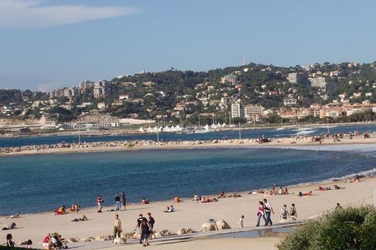 شواطئ برادو (مرسيليا) أحد أجمل شواطئ فرنسا السياحية